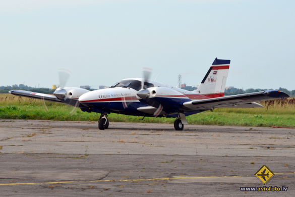 Piper PA-34-220T Seneca